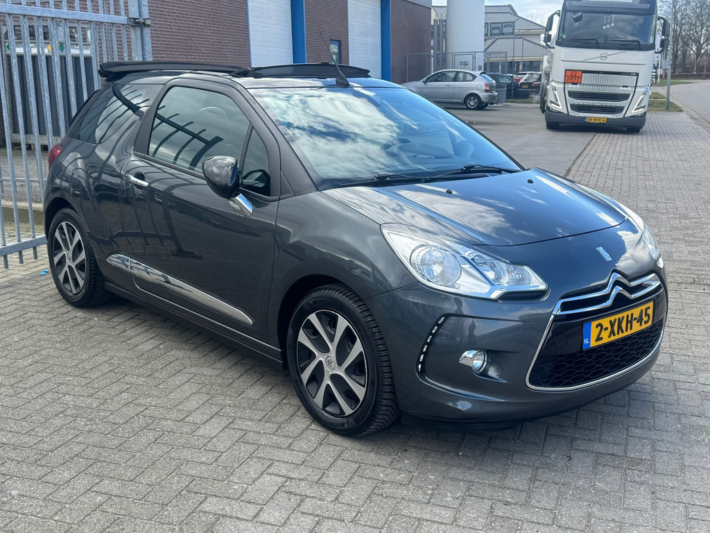Citroën DS3 Cabrio 1.2 VTi So Chic! NL AUTO NAP! Navi l Cruise l LED l PDC! NIEUWE D-riem l Dealer OH l NIEUWSTAAT! 42989283-0.jpg | Autobedrijf van Susteren & Zn