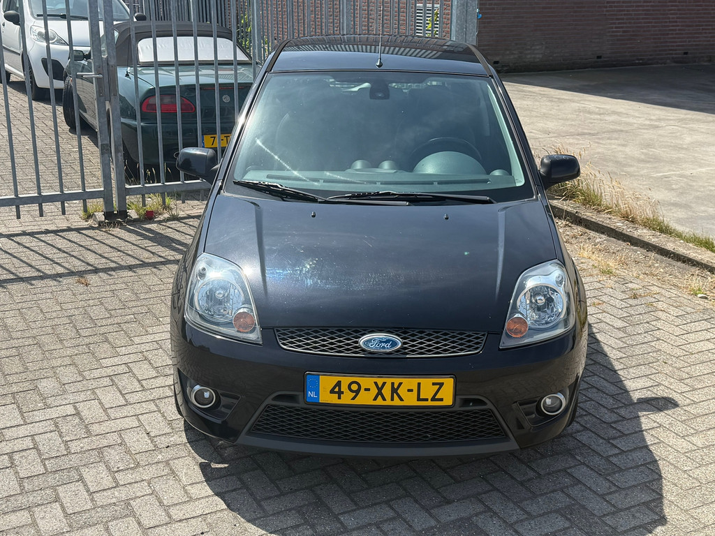 Ford Fiesta 1.6-16V Rally Edition S Nr 52/250 101PK! 2e eigenaar NL AUTO NAP UNIEK! DEALER OH l TOPSTAAT! Airco l 16'LMV l Spoiler 44224112-0.jpg | Autobedrijf van Susteren & Zn