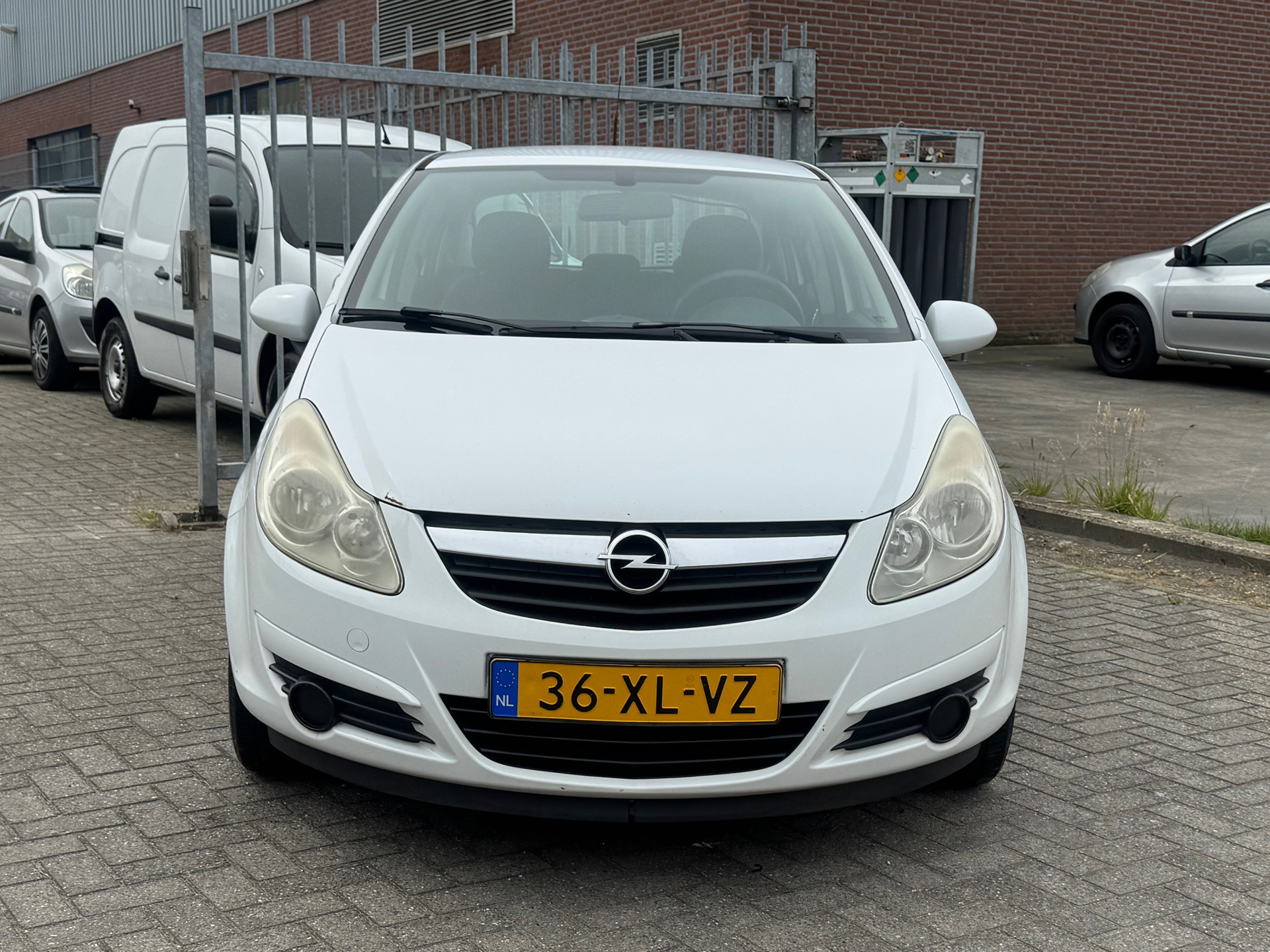 45220117-1.jpg