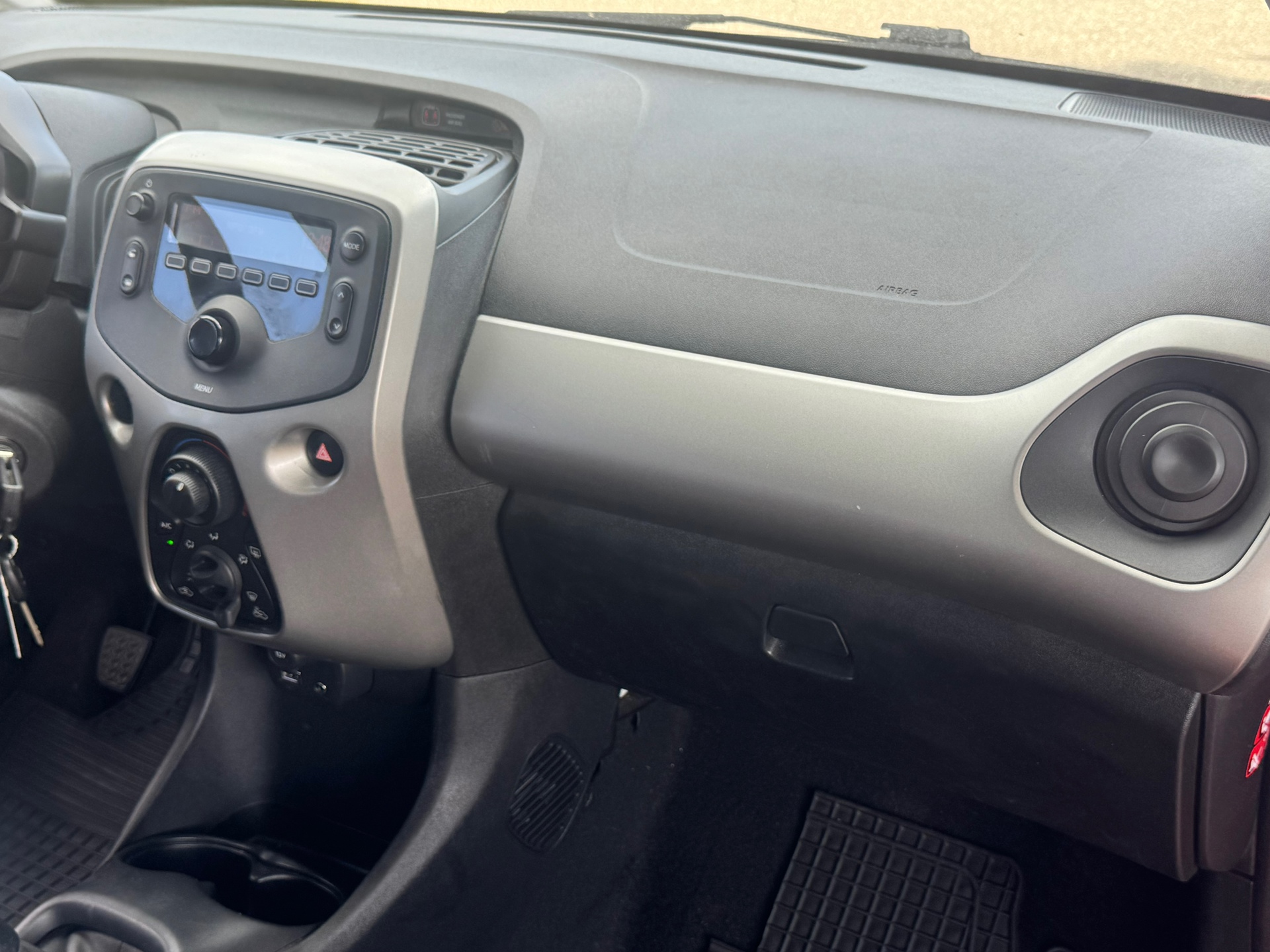 47055989-24.jpg