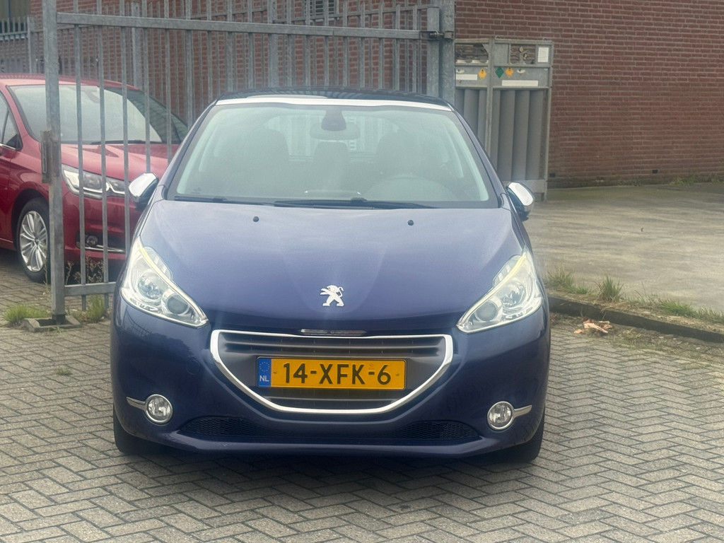 Peugeot 208 1.4 VTi Allure 95PK! NL AUTO NAP! PANORAMA l LEER l Navi l PDC l CRUISE l Airco ECC l LMV! TOPSTAAT l Dealer OH! 48670775-0.jpg | Autobedrijf van Susteren & Zn