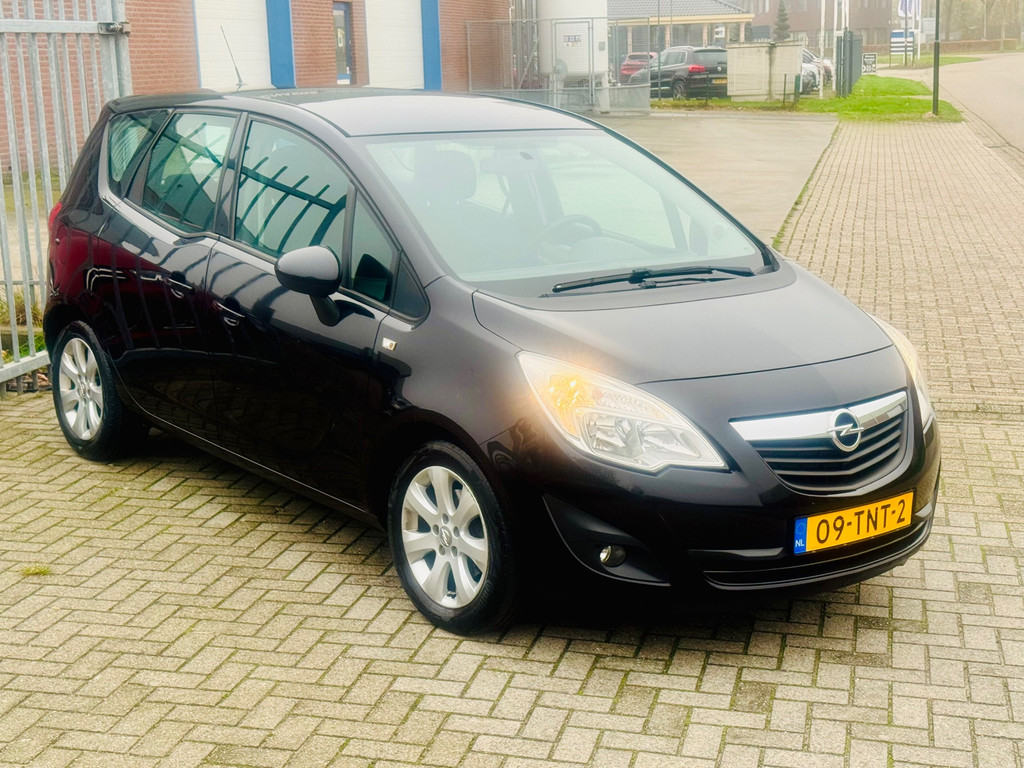 Opel Meriva 1.4 Edition NL AUTO NAP! 2e eigenaar l DEALER OH! Airco l Cruise l MTF-stuur l LM velgen! TOPSTAAT! HOGE INSTAP! 49300925-0.jpg | Autobedrijf van Susteren & Zn