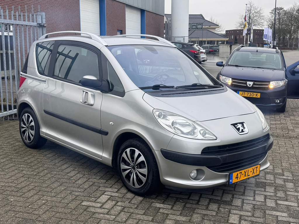 Peugeot 1007 1.4-16V Gentry NL AUTO NAP! NIEUWE D-RIEM! Airco ECC l CRUISE l PDC l Elek deuren l Elek pakket l TOPSTAAT! 50576806-0.jpg | Autobedrijf van Susteren & Zn
