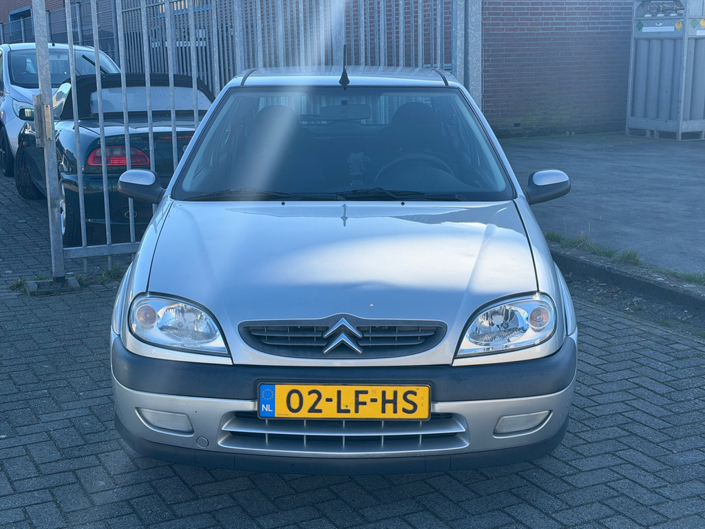 51730830-1.jpg