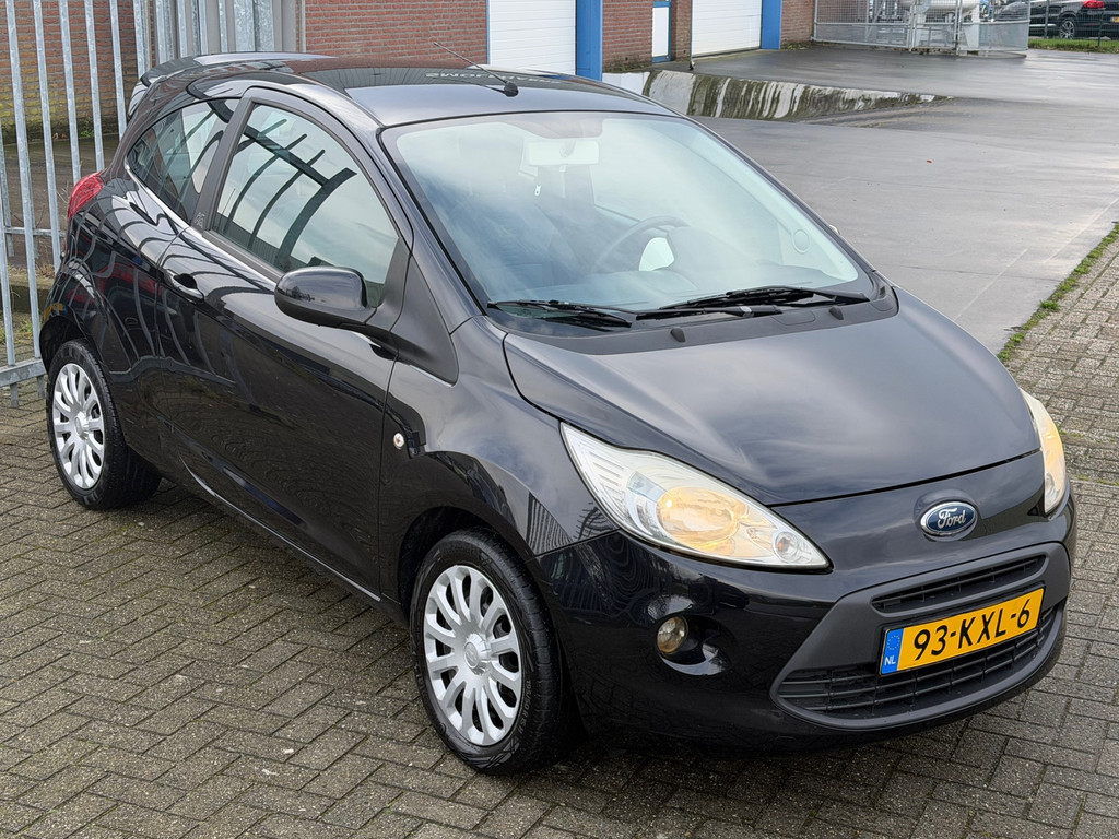 Ford Ka 1.2 Titanium X! NL AUTO NAP! Airco l 2e eigenaar l Spoiler pakket l Elek pakket! Goed OH l NIEUWE APK l TOPSTAAT! 52081310-0.jpg | Autobedrijf van Susteren & Zn