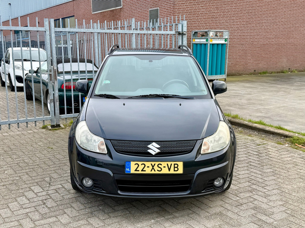 52150980-1.jpg