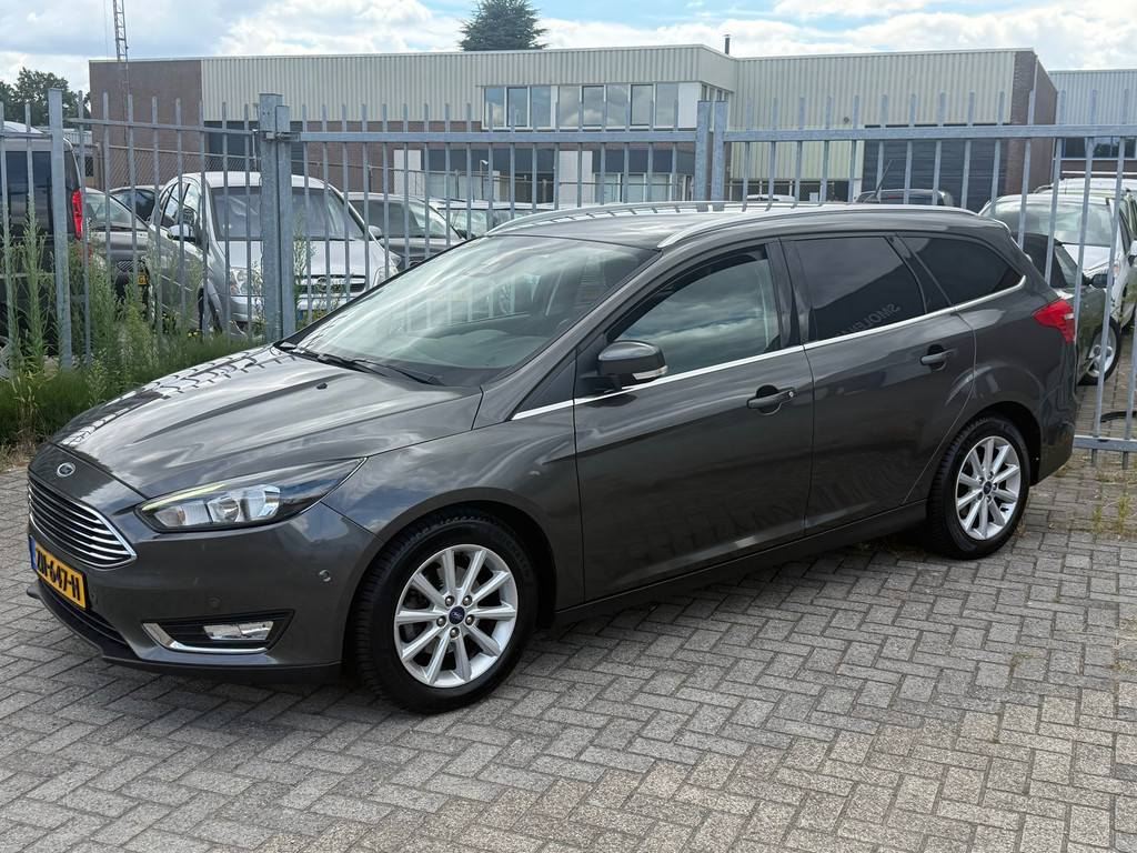 Ford FOCUS Wagon 1.0 Titanium D-riem nieuw! Navi l Cruise l Stoel&stuurverwarming l Keyless l Parkeerhulp l Trekhaak l TOPSTAAT! 55722228-0.jpg | Autobedrijf van Susteren & Zn