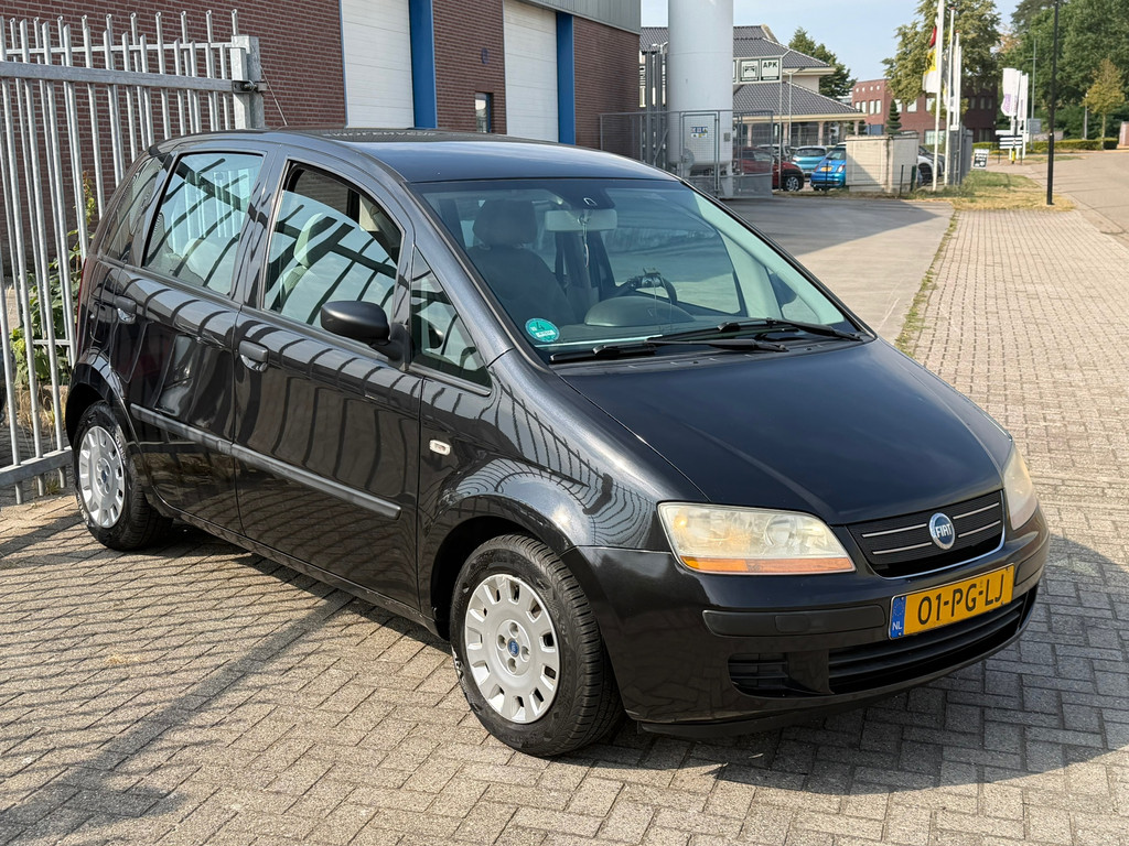 Fiat Idea 1.4-16V Active NL AUTO NAP! Airco l Cruise l Dashcam l Elek pakket l hoge instap l NIEUWE D-RIEM l Mooie auto! 55965426-0.jpg | Autobedrijf van Susteren & Zn