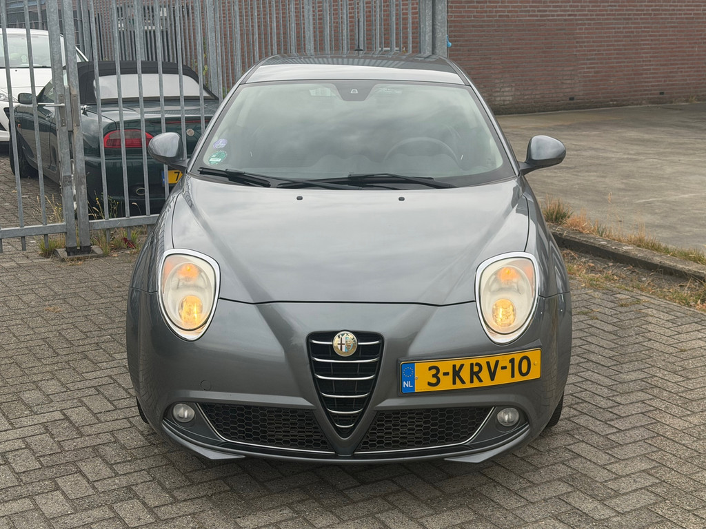 Alfa Romeo MiTo 0.9 TwinAir Distinctive NL AUTO NAP! 2EIGENAAR! NAVI l CRUISE l Airco l PDC l TOPSTAAT! 55996957-0.jpg | Autobedrijf van Susteren & Zn