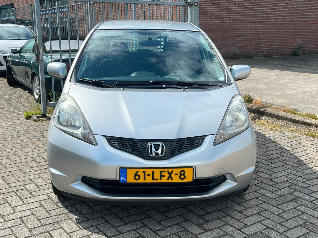 Honda Jazz 1.2 Trend 5 deurs hoge instap 90PK! NL AUTO NAP! Airco l Trekhaak l MTF-stuur l Elek pakket! TOPSTAAT! 56089148-0.jpg | Autobedrijf van Susteren & Zn