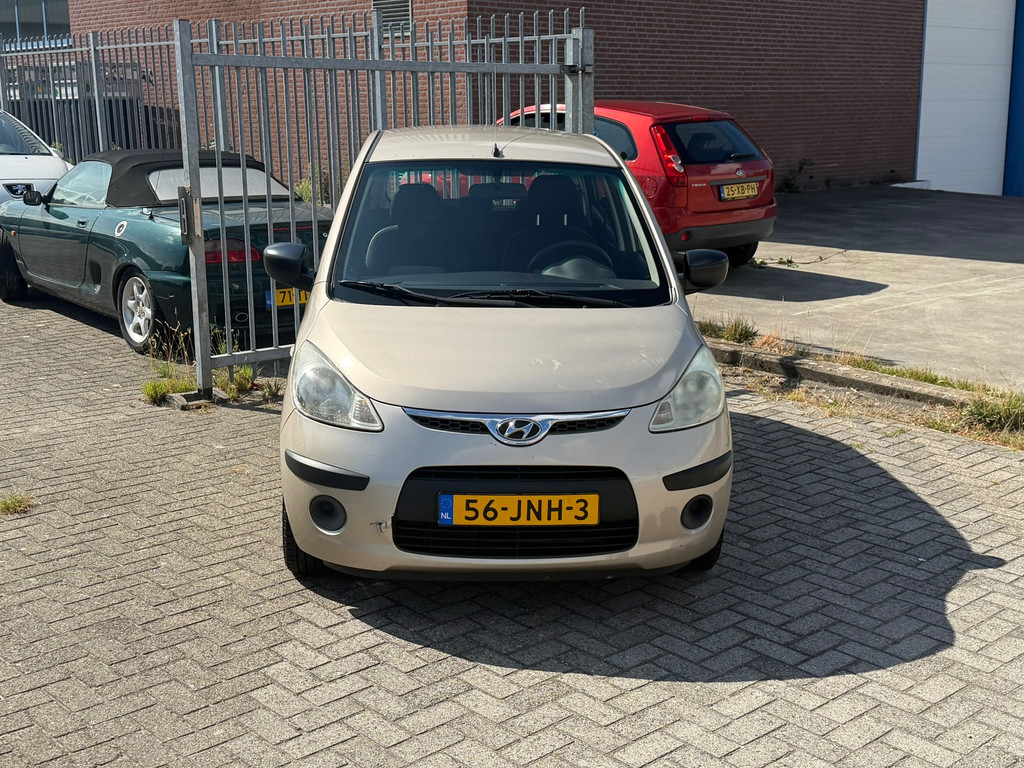 56161840-1.jpg