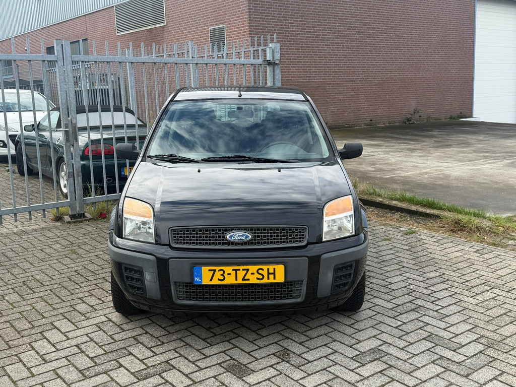 57092112-1.jpg