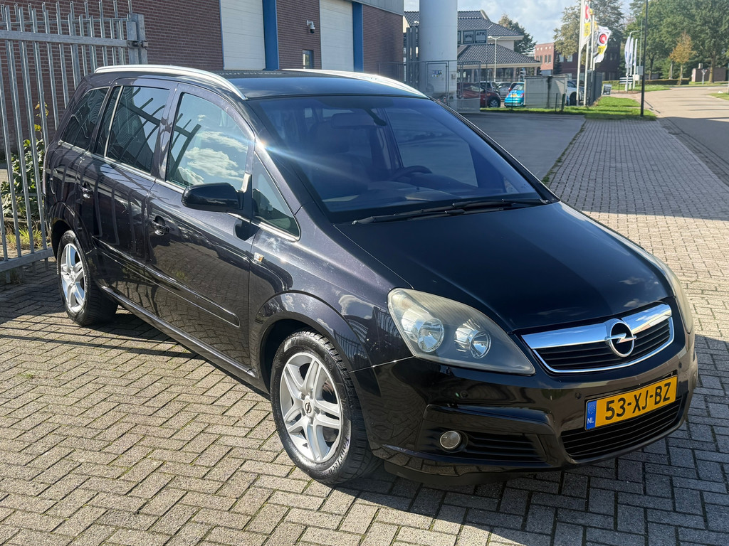 Opel Zafira 2.2 Executive VOL AUTOMAAT 7 PERSOONS! NAP l NAVI l CRUISE l AIRCO l TREKHAAK l PDC V+A l LMV l LEER l MTF-STUUR! 57339928-0.jpg | Autobedrijf van Susteren & Zn