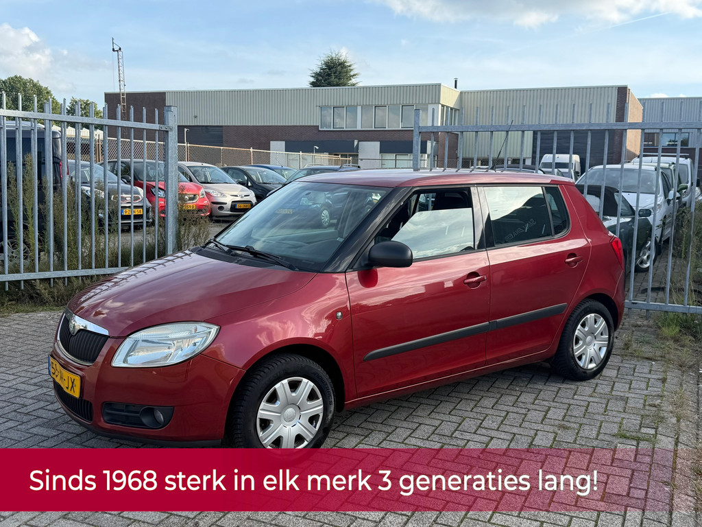Škoda Fabia 1.6-16V Ambiente Airco l Cruise l Trekhaak l Elek pakket! INRUIL KOOPJE! 57421920-0.jpg | Autobedrijf van Susteren & Zn