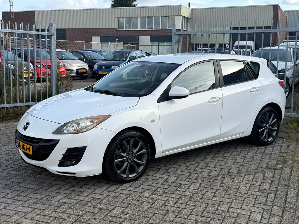 Mazda 3 1.6 TS Plus 105PK 5 deurs NL AUTO NAP! NAVI l Cruise l AIRCO l LMV l MTF-STUUR l Stoelverwarming! TOPSTAAT l DEALER OH! 57470938-0.jpg | Autobedrijf van Susteren & Zn