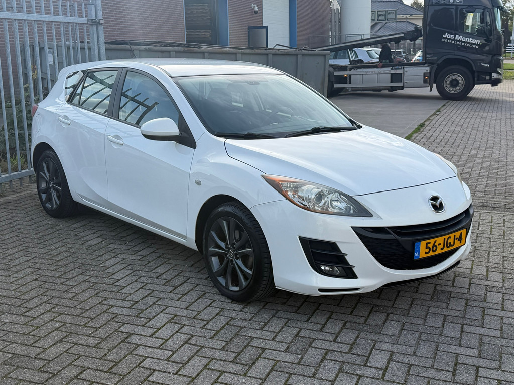 Mazda 3 1.6 TS Plus 105PK 5 deurs NL AUTO NAP! NAVI l Cruise l AIRCO l LMV l MTF-STUUR l Stoelverwarming! TOPSTAAT l DEALER OH! 57470938-0.jpg | Autobedrijf van Susteren & Zn